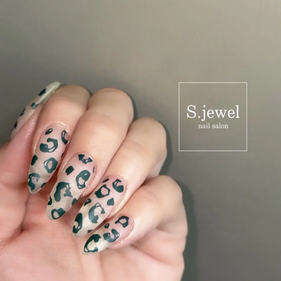 ネイル S. JEWELのネイルデザイン