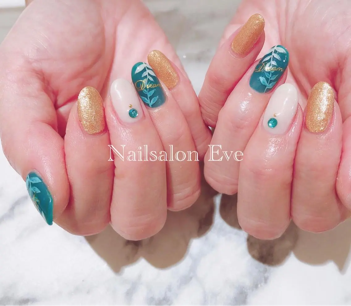 ネイル ハンドネイル ハンドケア Nailsalon Eve（イヴ）のネイルデザイン