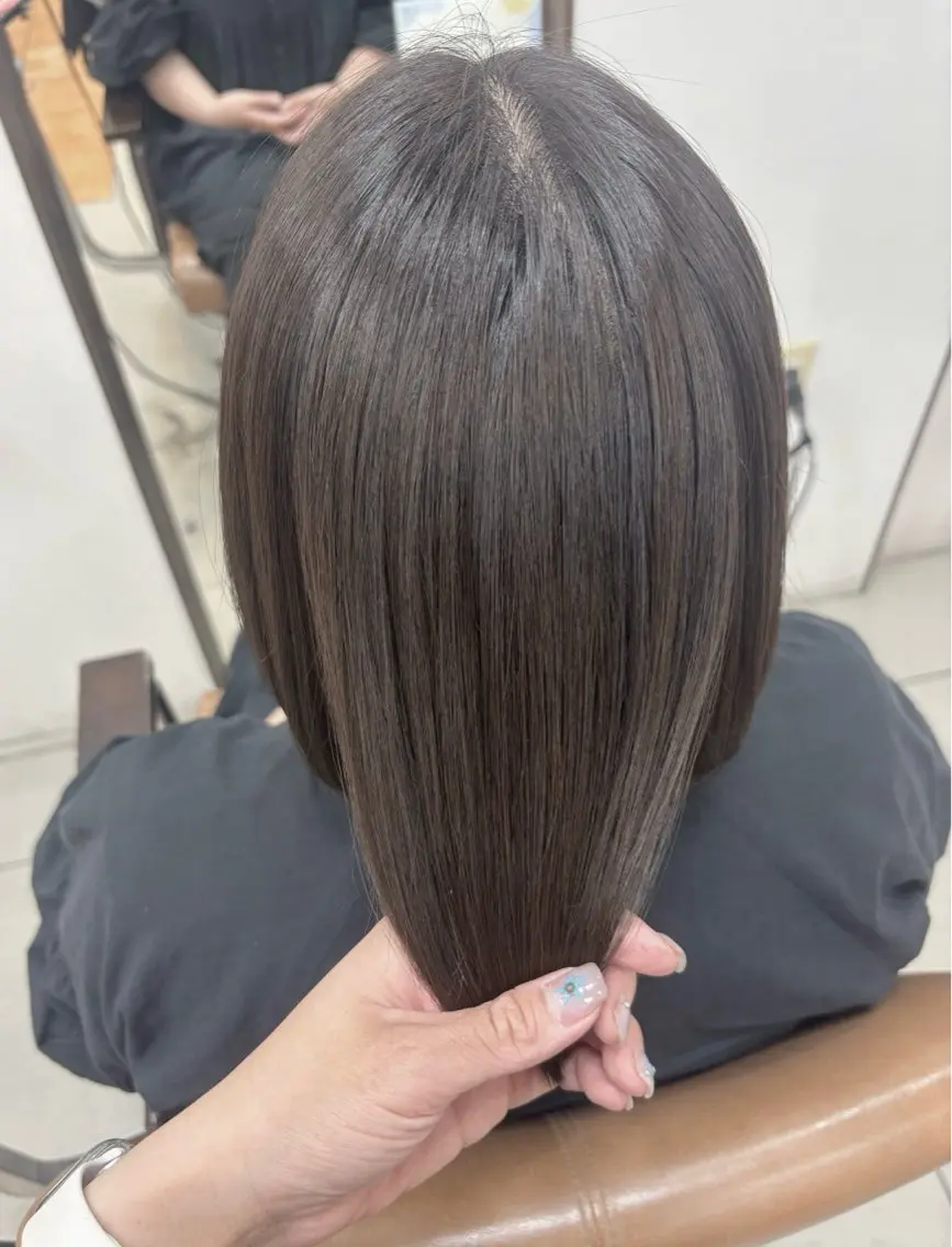 ミディアム カラー アッシュ アッシュグレー アッシュグレージュ グレージュ トリートメント ヘアカラー トリートメント 頭皮×髪質改善 透明感カラー💎中村のヘアスタイル