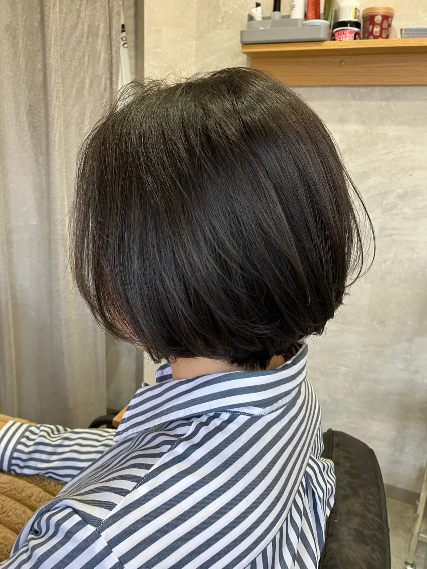 ショート 須賀 知穂のヘアスタイル
