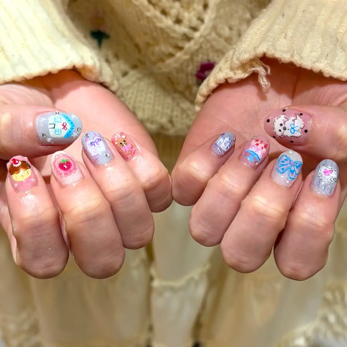 ネイル ハンドネイル 美髪縮毛 COCOROのヘアスタイル