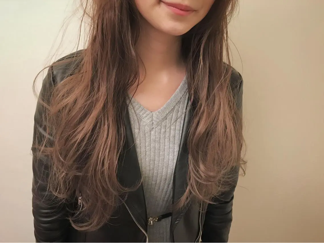 ロング カラー アッシュ グラデーションカラー ハイトーンカラー ウルフカット レイヤーカット上柿のヘアスタイル