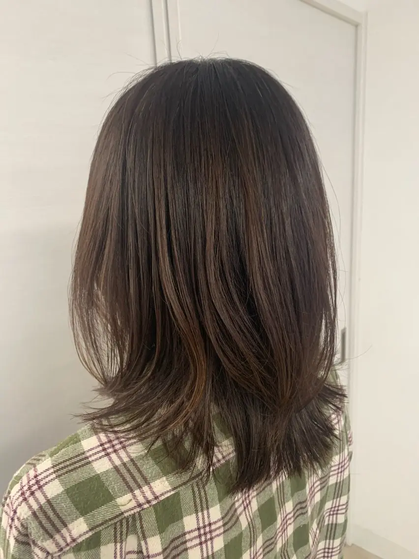 ミディアム 🍃 𝙍𝙀𝙉𝘼のヘアスタイル