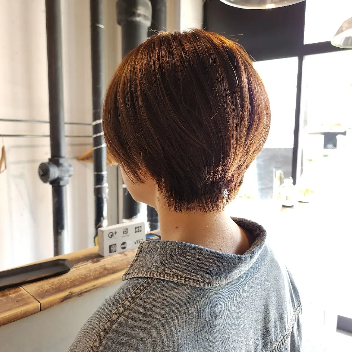 ショート カラー ハヤシ マユ ✂ 府中美容室のヘアスタイル