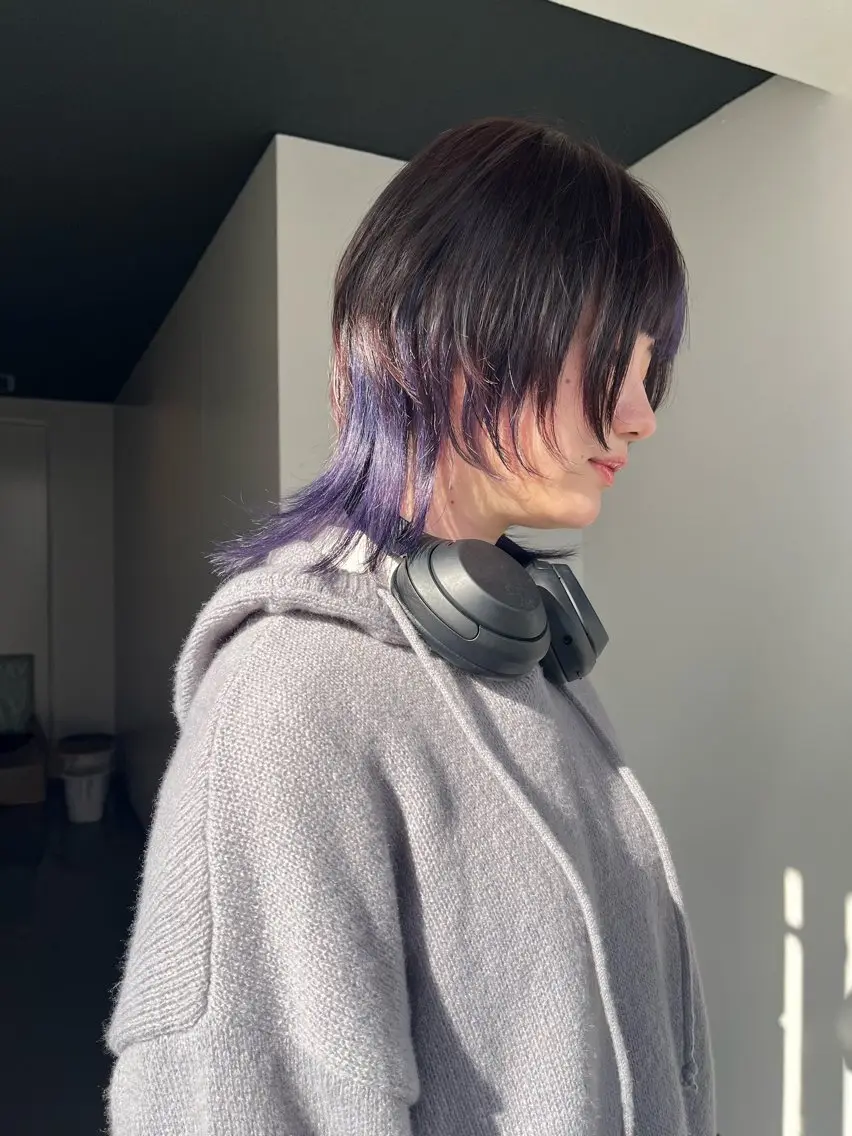 ミディアム カラー ブリーチ デザインカラー ウルフカット カット ヘアカラー IROW/イロウ天神 大名店 yamaのヘアスタイル