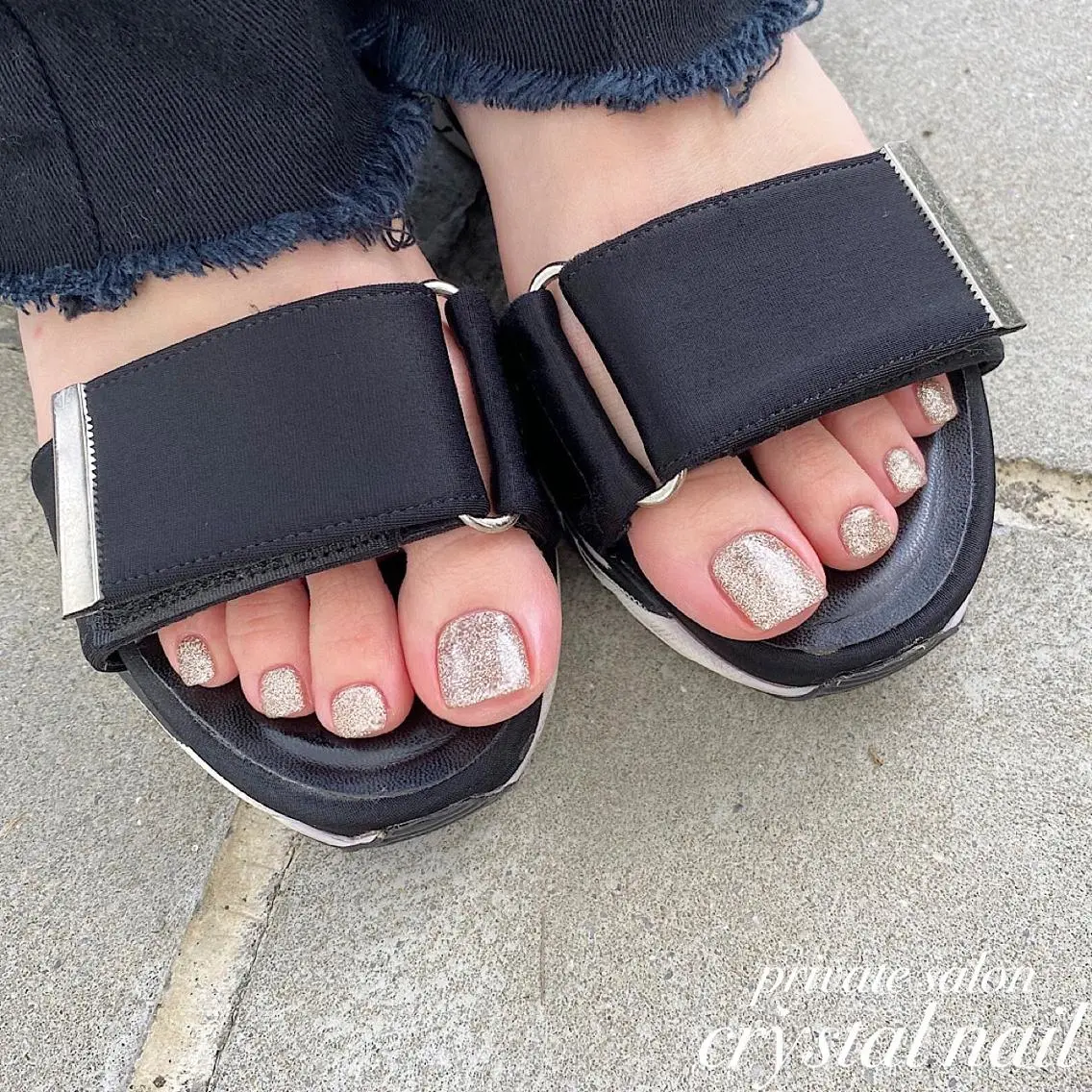 ネイル フットネイル ワンカラーネイル Crystal Nailのネイルデザイン
