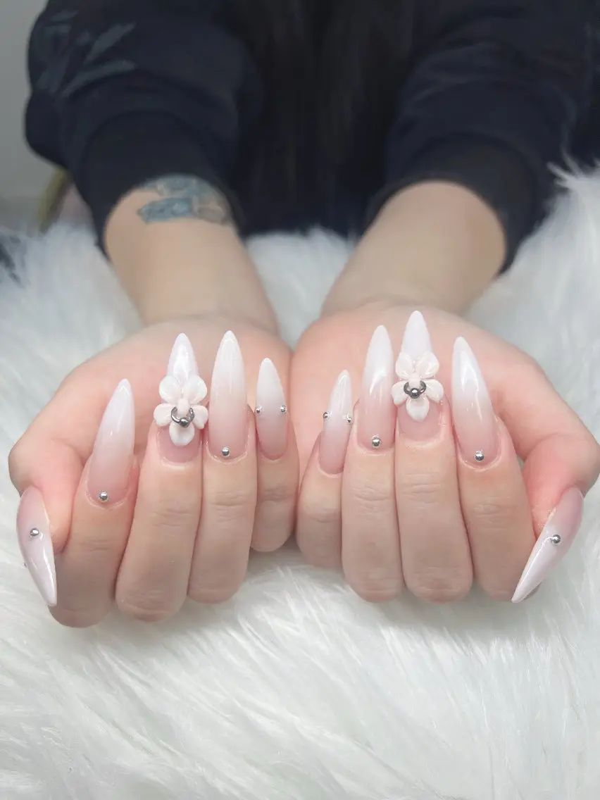 ネイル ハンドネイル Lee Nails チップ長さだし専門店のネイルデザイン