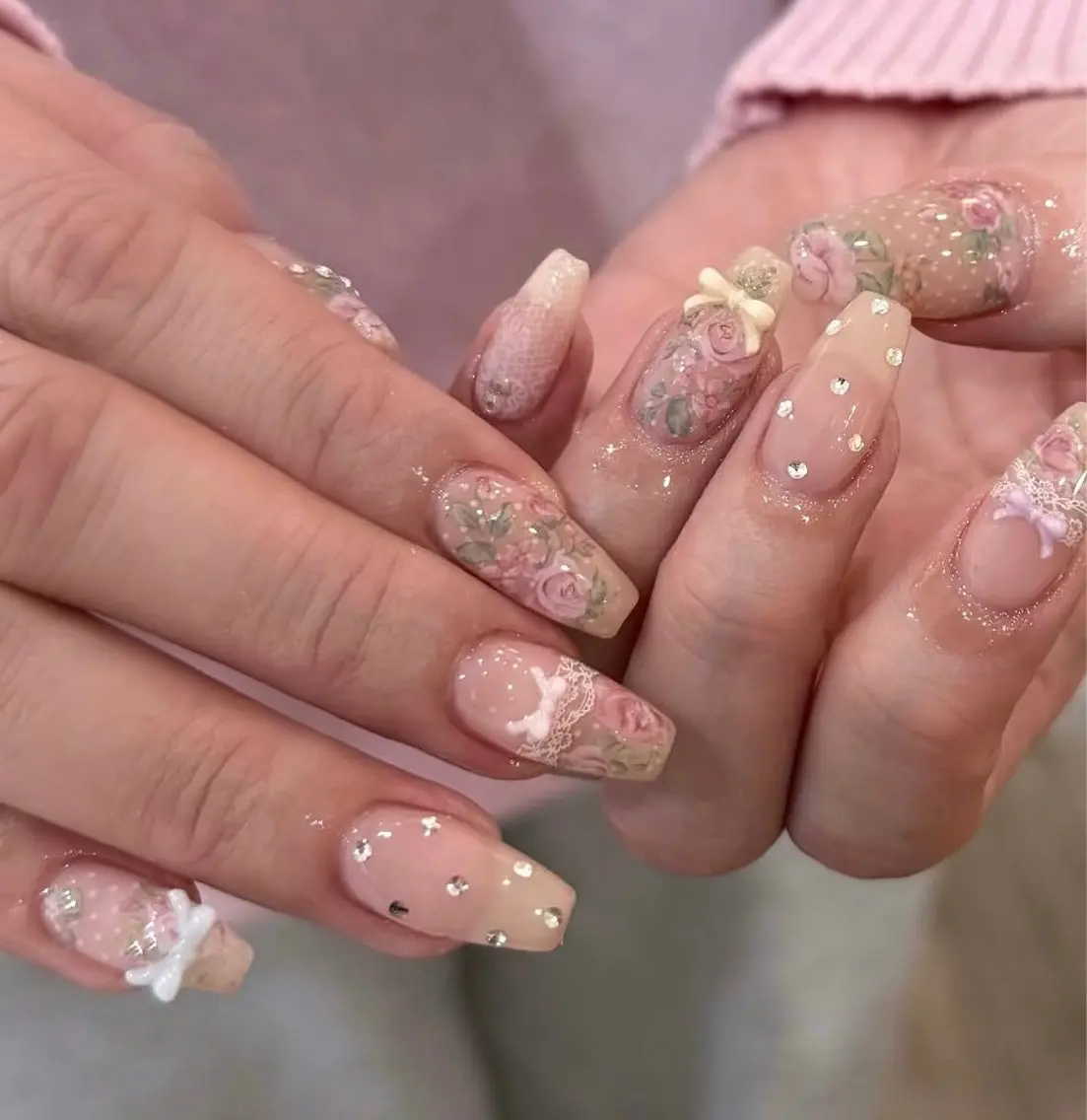 ネイル アートネイル ジェルネイル スカルプネイル ストーンネイル ネイルチップ NiJi Nailsのネイルデザイン