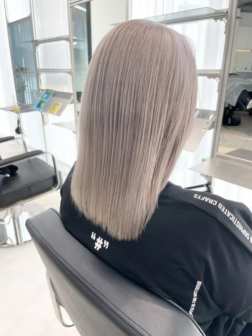 カラー ヘアカラー ハイトーン✨ブリーチ ✨高田めぐみのヘアスタイル