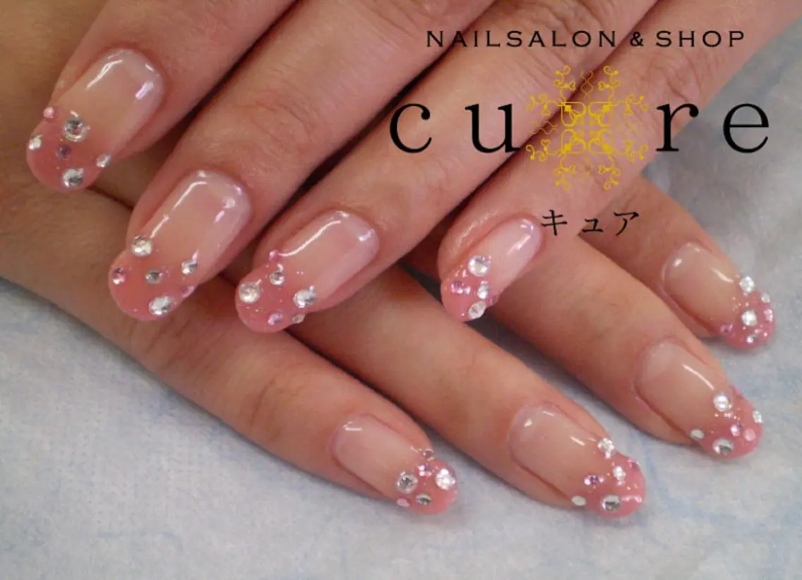 ミディアム ネイル ネイルサロン Cureのネイルデザイン