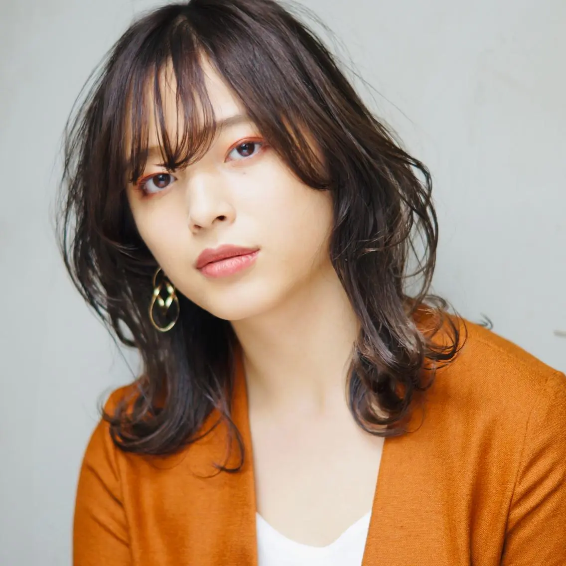 ミディアム アッシュ 外国人風カラー ハイライト 髪質改善 韓国風ヘア カット ヘアカラー Lino by hoNuaのヘアスタイル