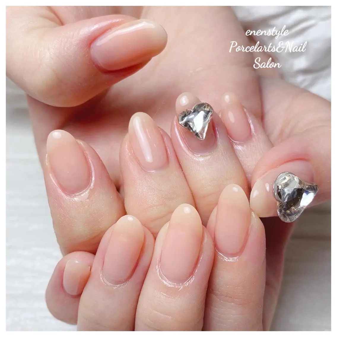 ミディアム ネイル 🐾enen style 🐾のネイルデザイン