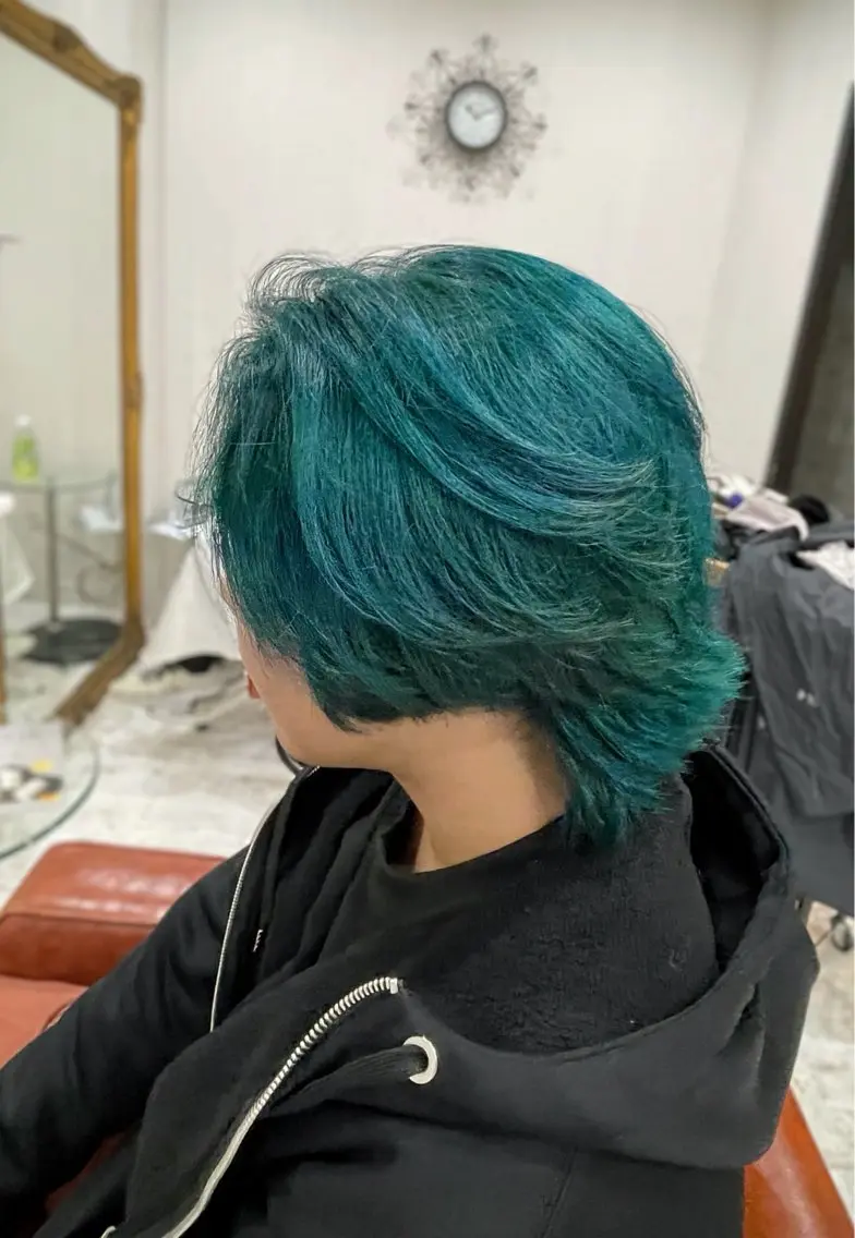 カラー ブリーチ 川瀬 夢来のヘアスタイル