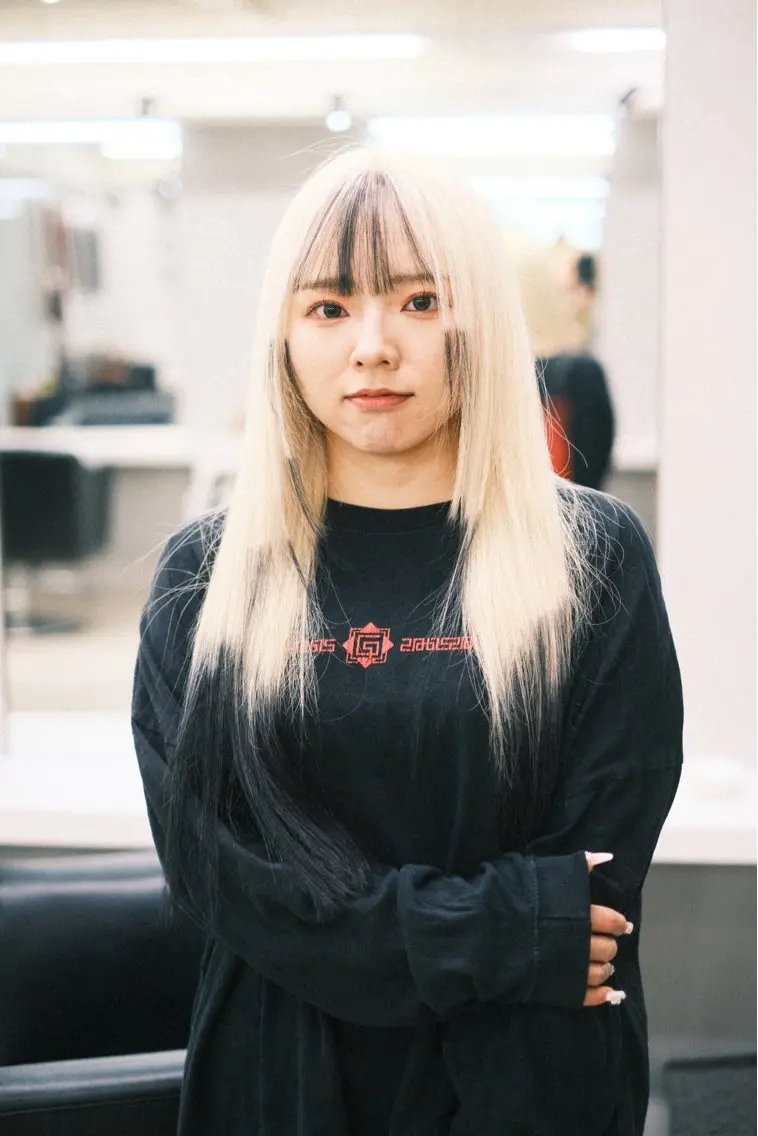 セミロング カラー ヘアアレンジ ヘアカラー トリートメント 個性爆弾💣 ダブルカラー/ゆかのヘアスタイル