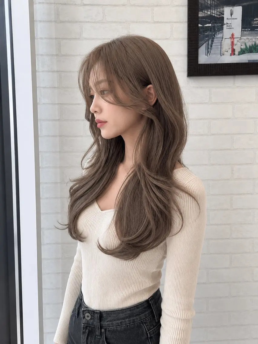 ロング 顔まわりレイヤー 顔周りカット ヨシンモリ 韓国風ヘア レイヤーカット カット ヘアカラー 髪質改善 韓国風 池田一之のヘアスタイル