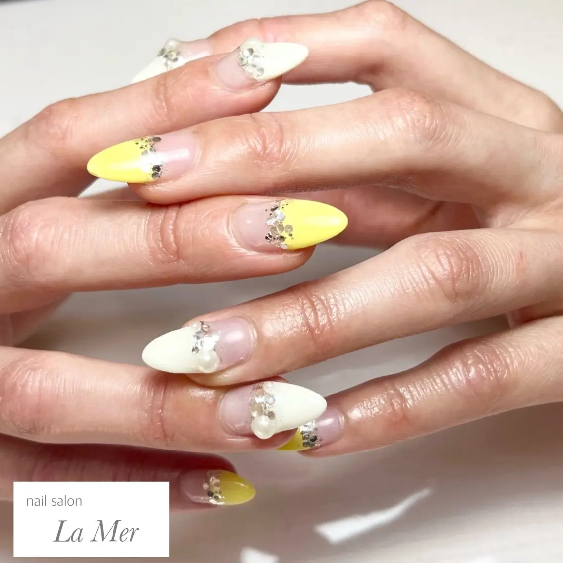 ネイル フレンチネイル ラメ(グリッター) オフィスネイル シンプルネイル 春ネイル ハンドネイル nailsalon La Merのネイルデザイン
