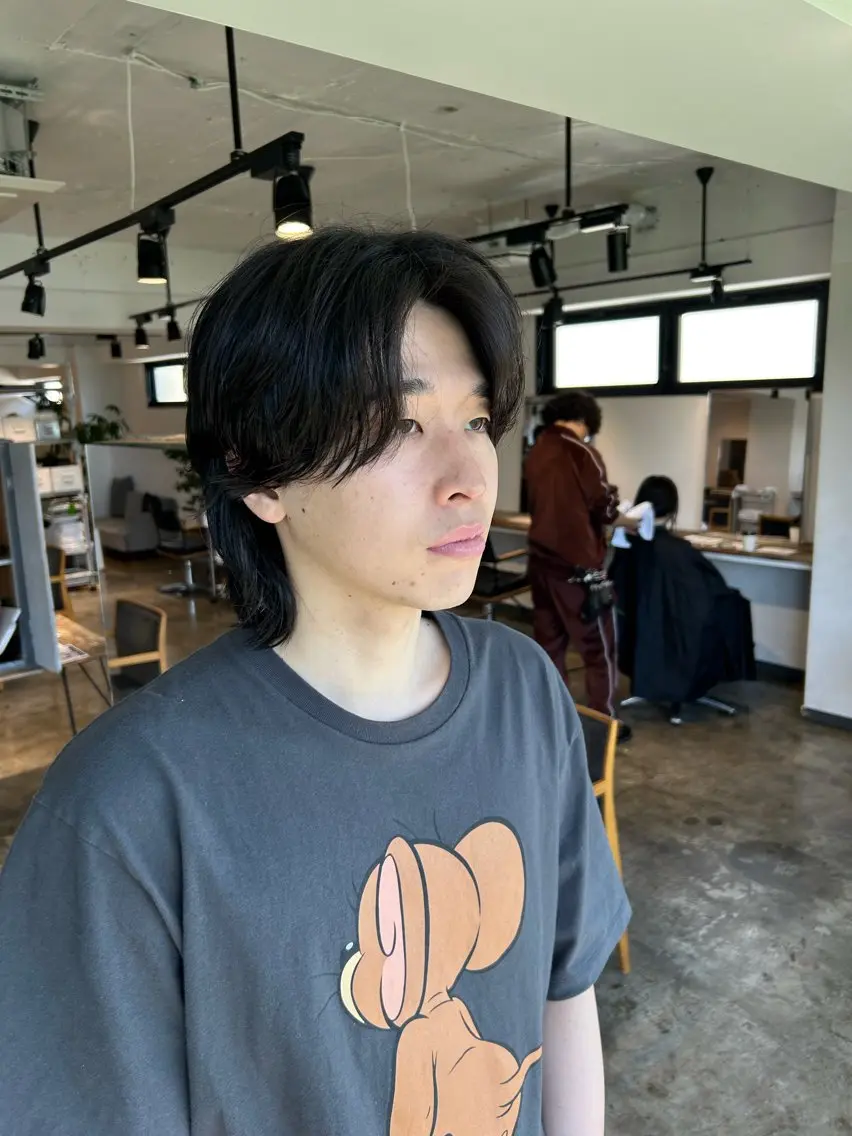 ショート パーマ メンズ センターパート ダウンパーマ カルマパーマ メンズ韓国風 マッシュ カット パーマ トリートメント 名駅/フェザーパーマ 韓国ヘア/森岡のヘアスタイル