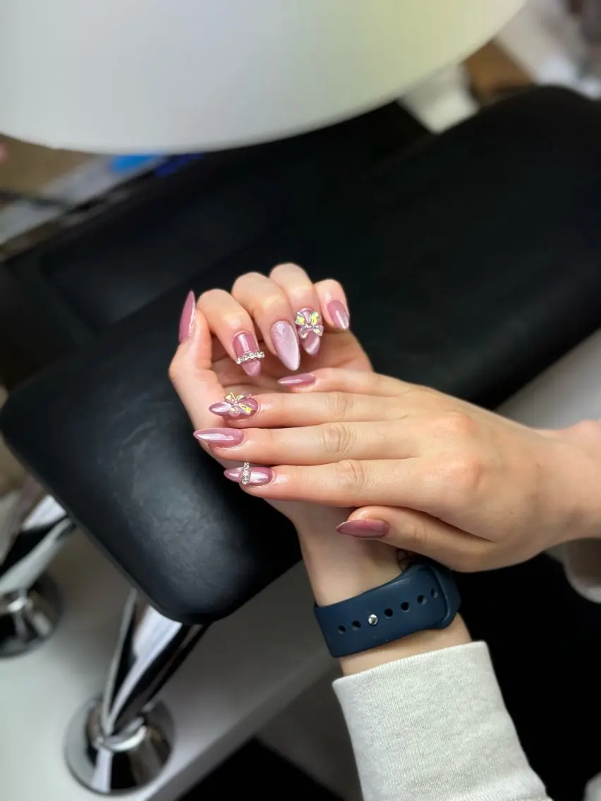 ネイル キラキラネイル 夏ネイル Yuzuchi Nailのネイルデザイン