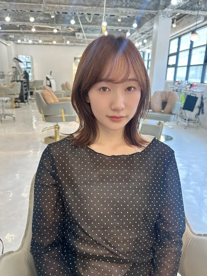ミディアム くびれヘア 小顔カット 鎌倉 彩のヘアスタイル