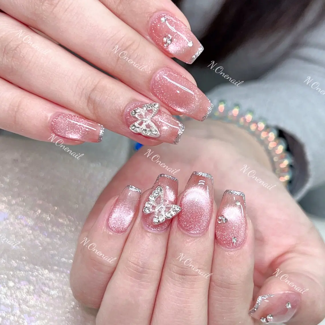 ネイル アートネイル グラデーション キラキラネイル ニュアンスネイル オフィスネイル 長いだし/スカルプ/ パラシェルN.oneのネイルデザイン