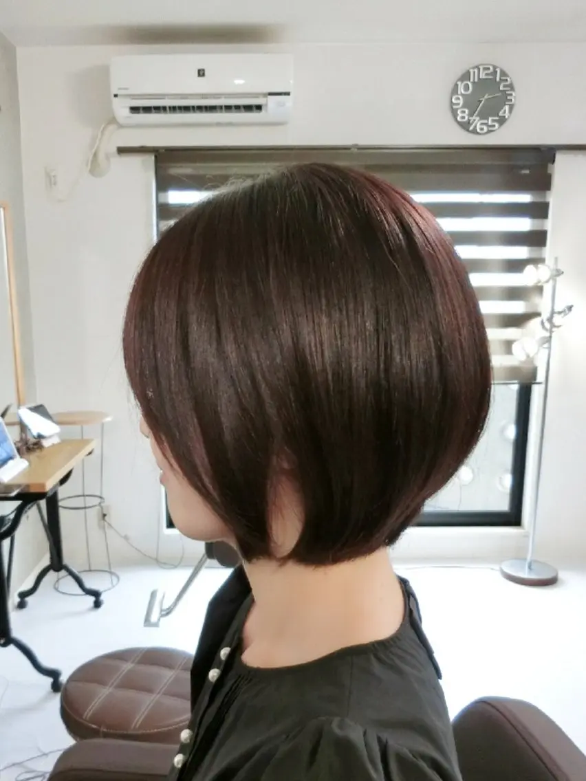 ショート カラー ma cherie naoのヘアスタイル