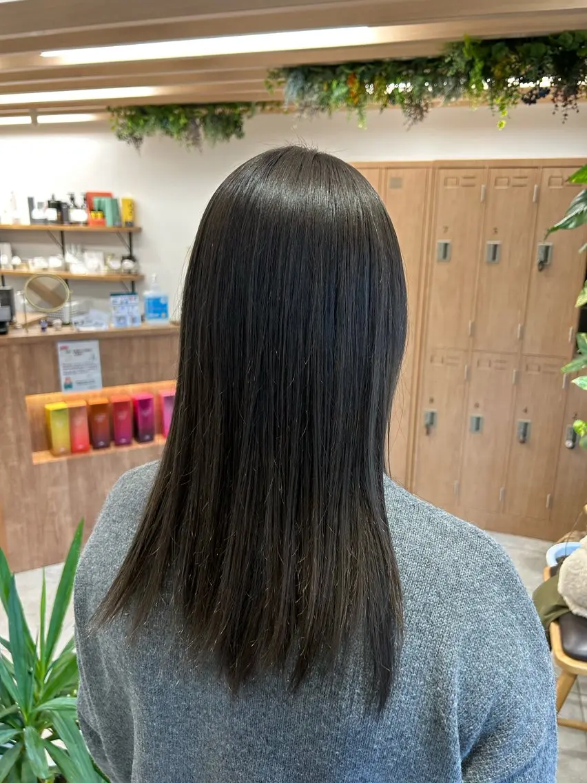 ロング カラー ブリーチ グレージュ ヘアカラー 透明感カラー レイヤー/むつきのヘアスタイル