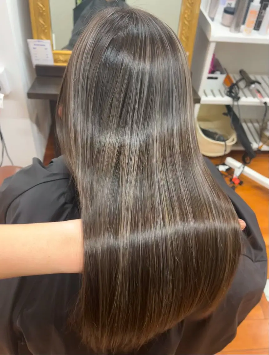 ロング カラー ハイライト🌺 ZIONのヘアスタイル