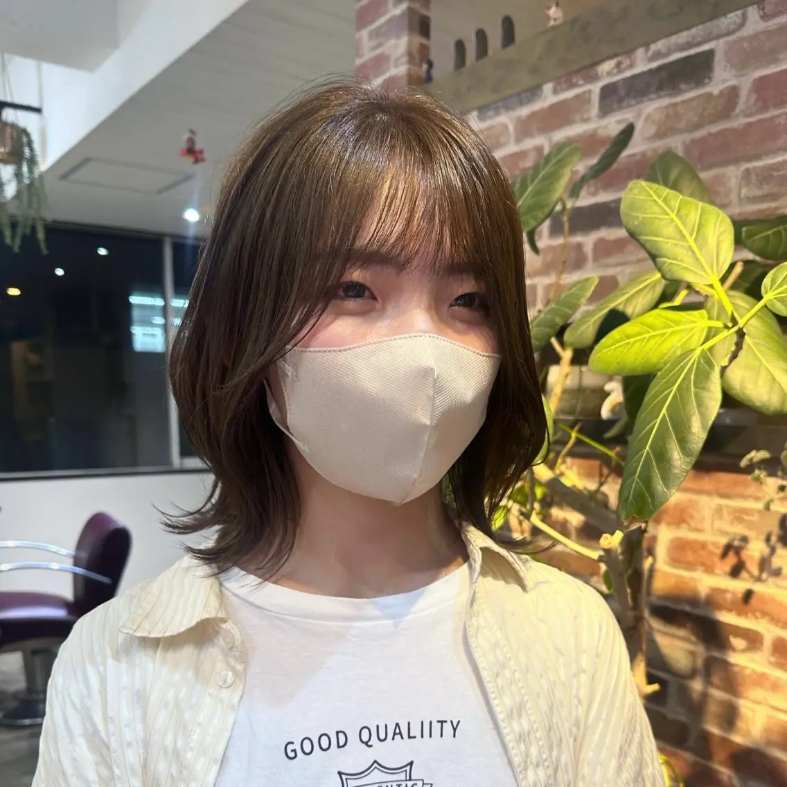 ミディアム カラー ベージュカラー オリーブベージュ くびれヘア 顔周りカット レイヤーカット カット ヘアカラー Saki💛心斎橋 髪質改善/艶カラーのヘアスタイル