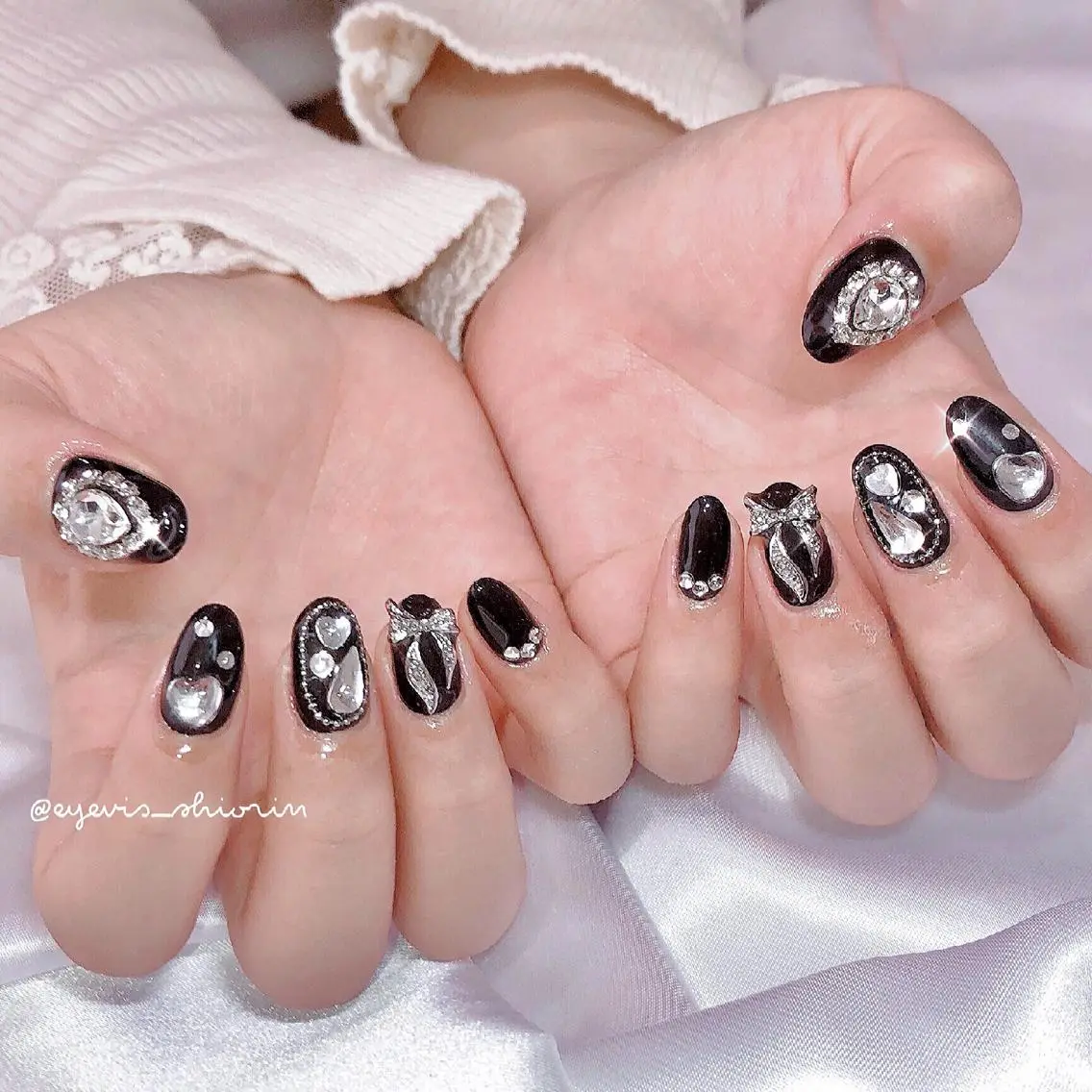 ネイル ROWnail Shioneのネイルデザイン