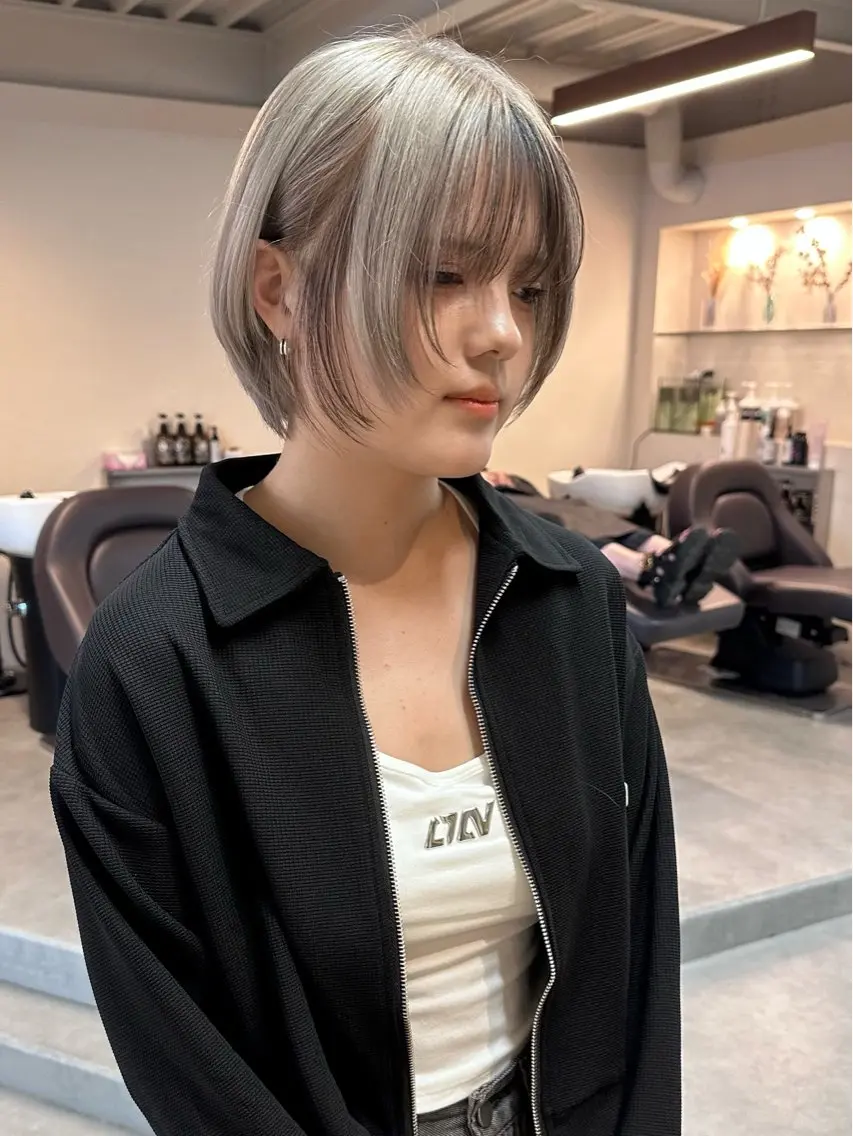 ショート カラー ハイトーン×似合わせ 🌱中川慎之介のヘアスタイル