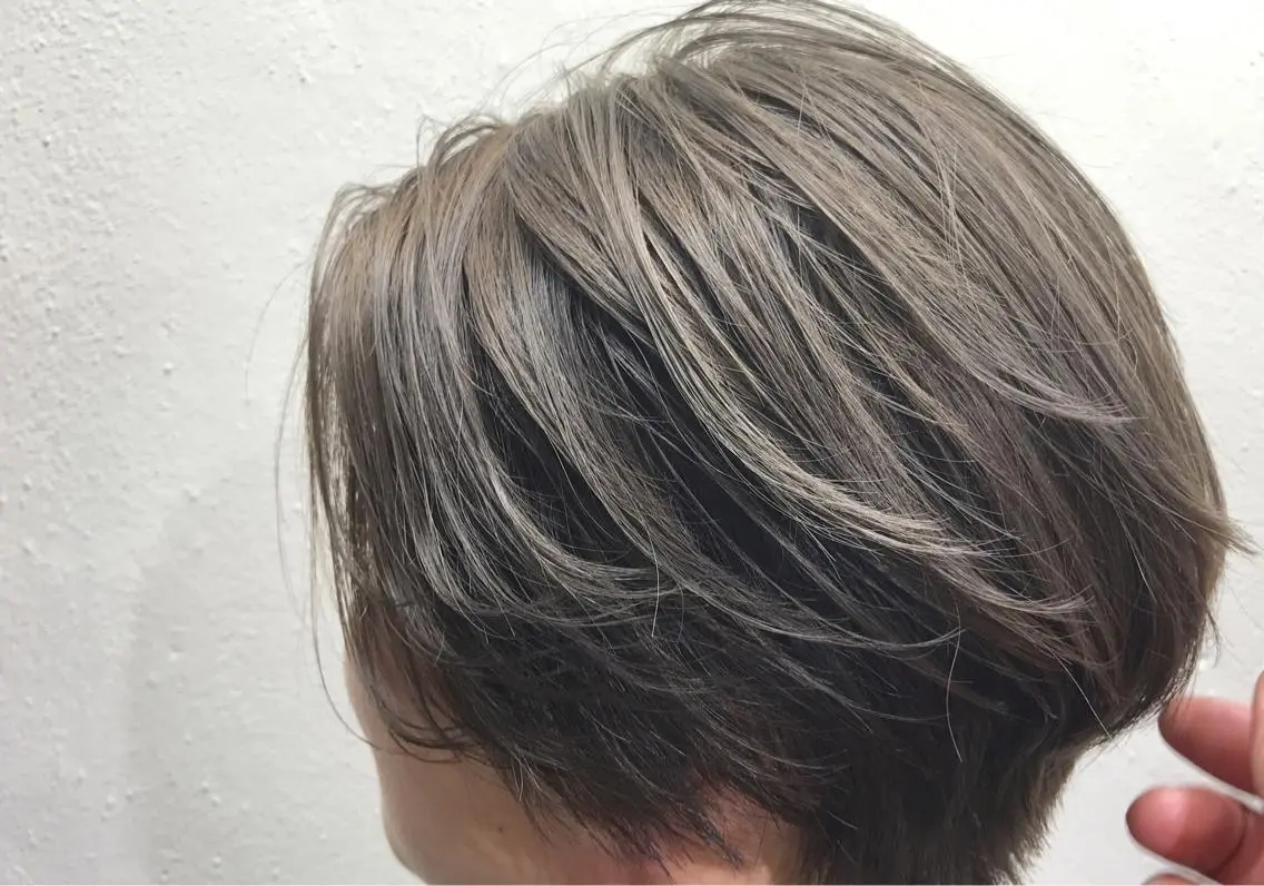 ショート カラー カット ヘアカラー トリートメント 坂本 裕介のヘアスタイル