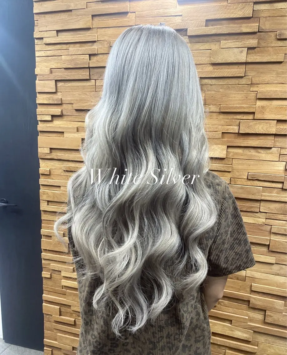 ロング シールエクステ エクステ 髪質改善 カット ヘアカラー エクステ RIEブリーチ& エクステ特化型のヘアスタイル