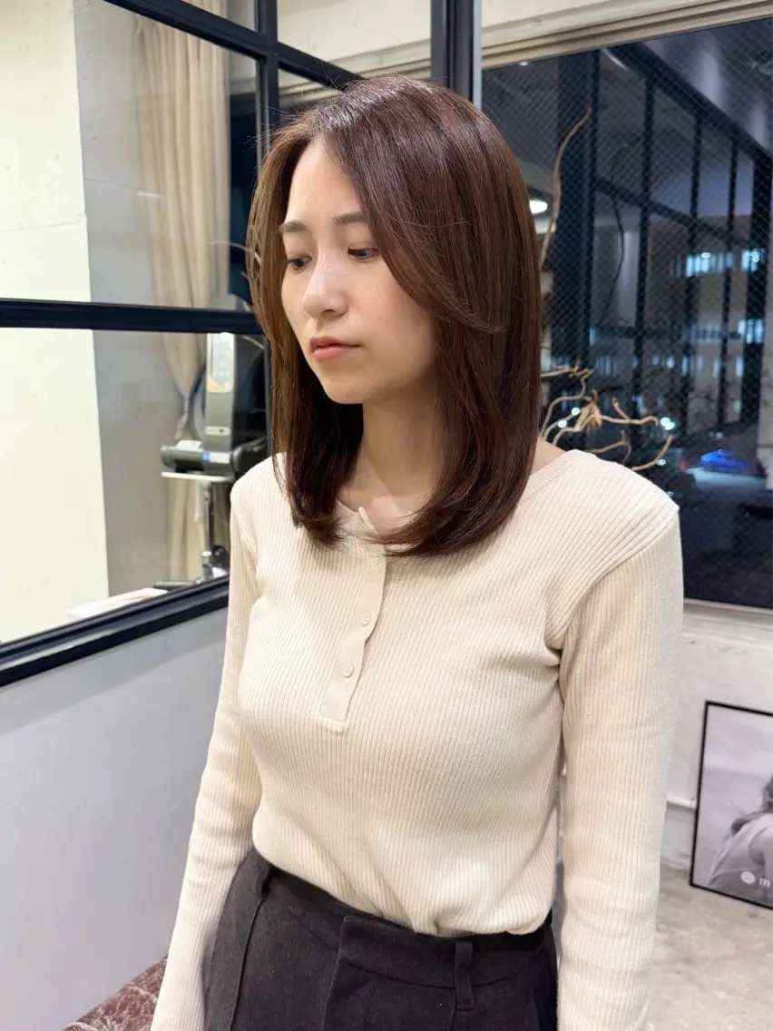 ミディアム 金子 絵梨花のヘアスタイル