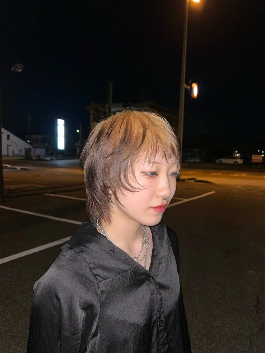 カラー 橋本 愛唯のヘアスタイル