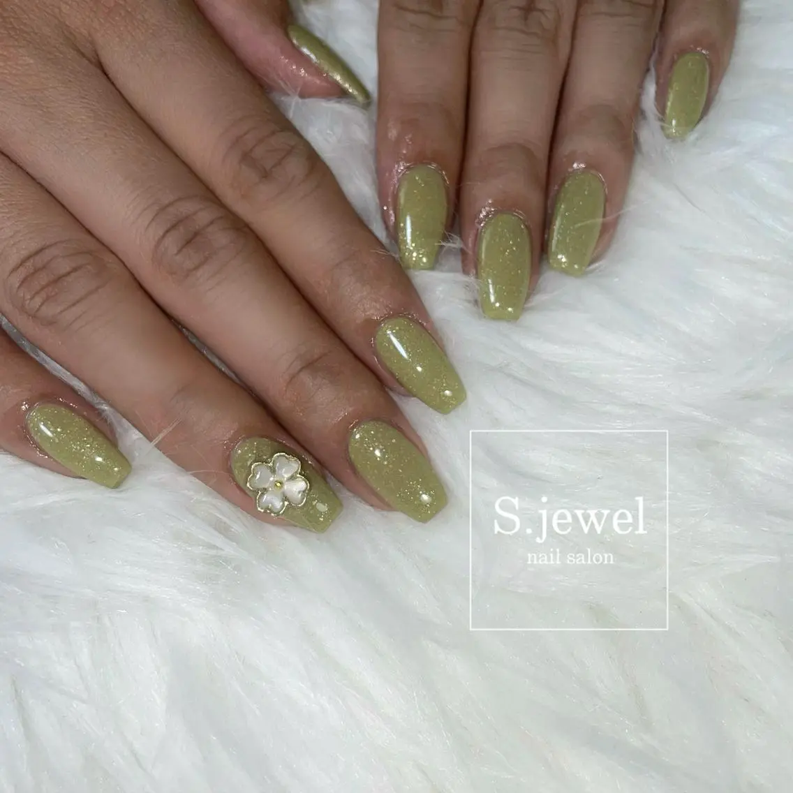ネイル S. JEWELのネイルデザイン