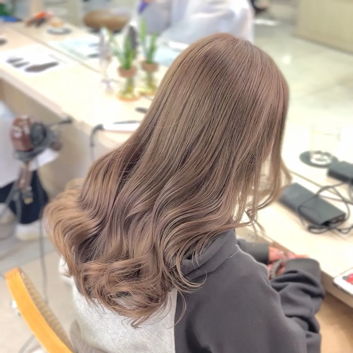 セミロング カラー ヘアカラー 横浜パーマ🌐ボブ✨ 暖色カラーもえかのヘアスタイル