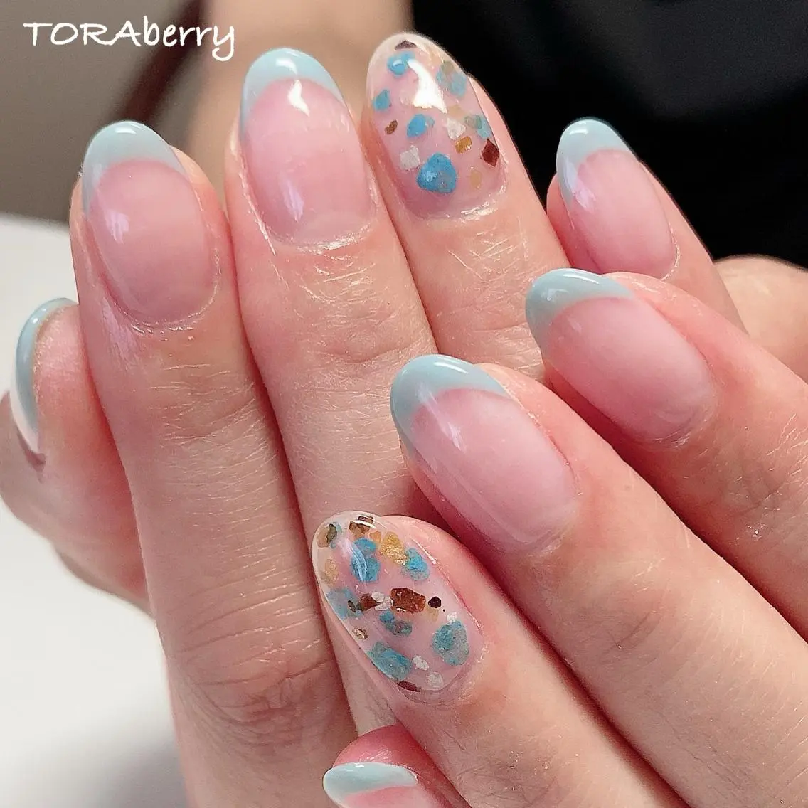 ネイル 水色 ハンドネイル ネイリスト なつみのネイルデザイン