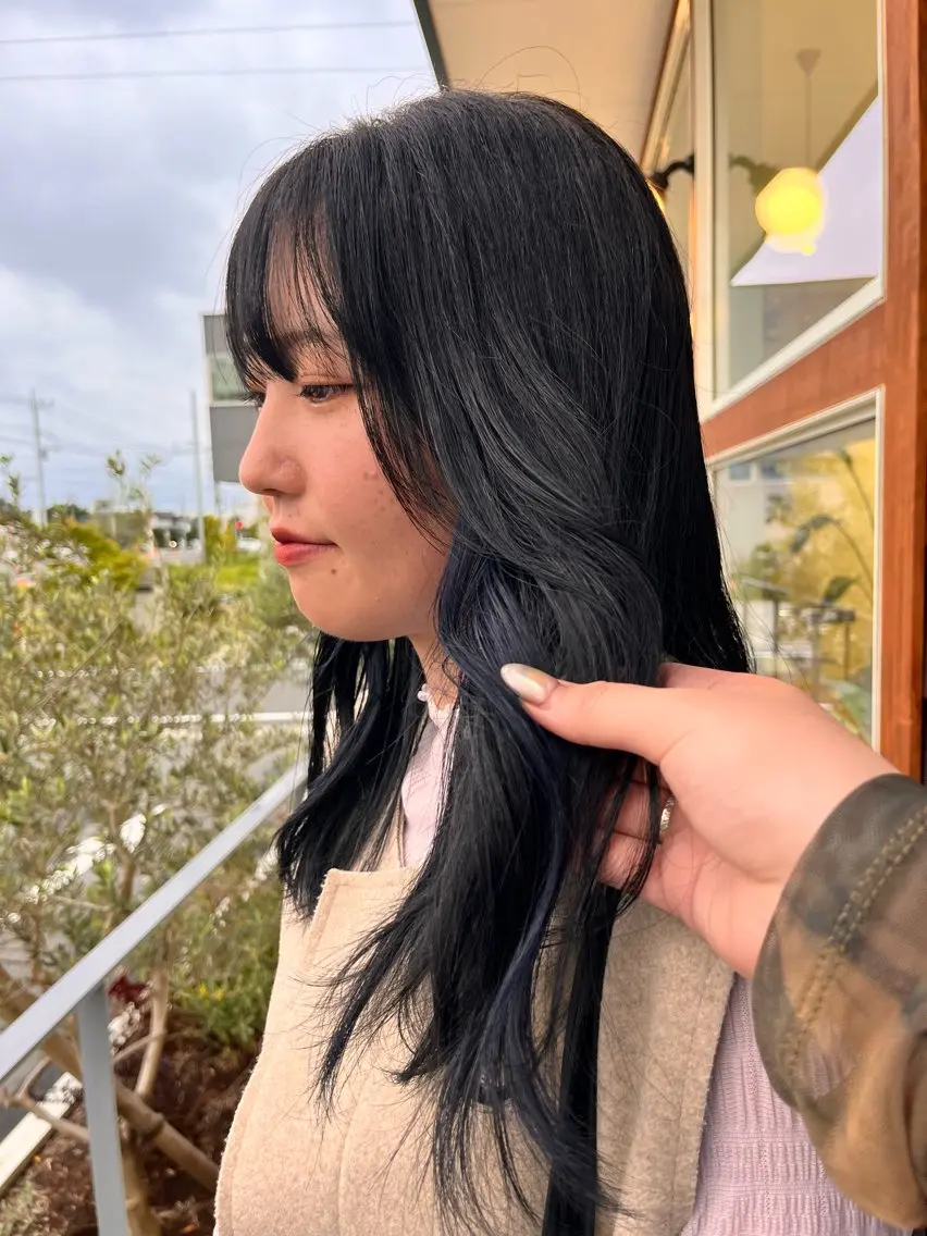 ロング カラー イヤリングカラー 吉水 果穂のヘアスタイル