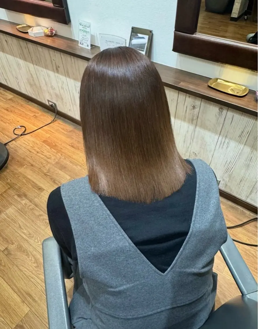 ミディアム 紺野 洲陛のヘアスタイル