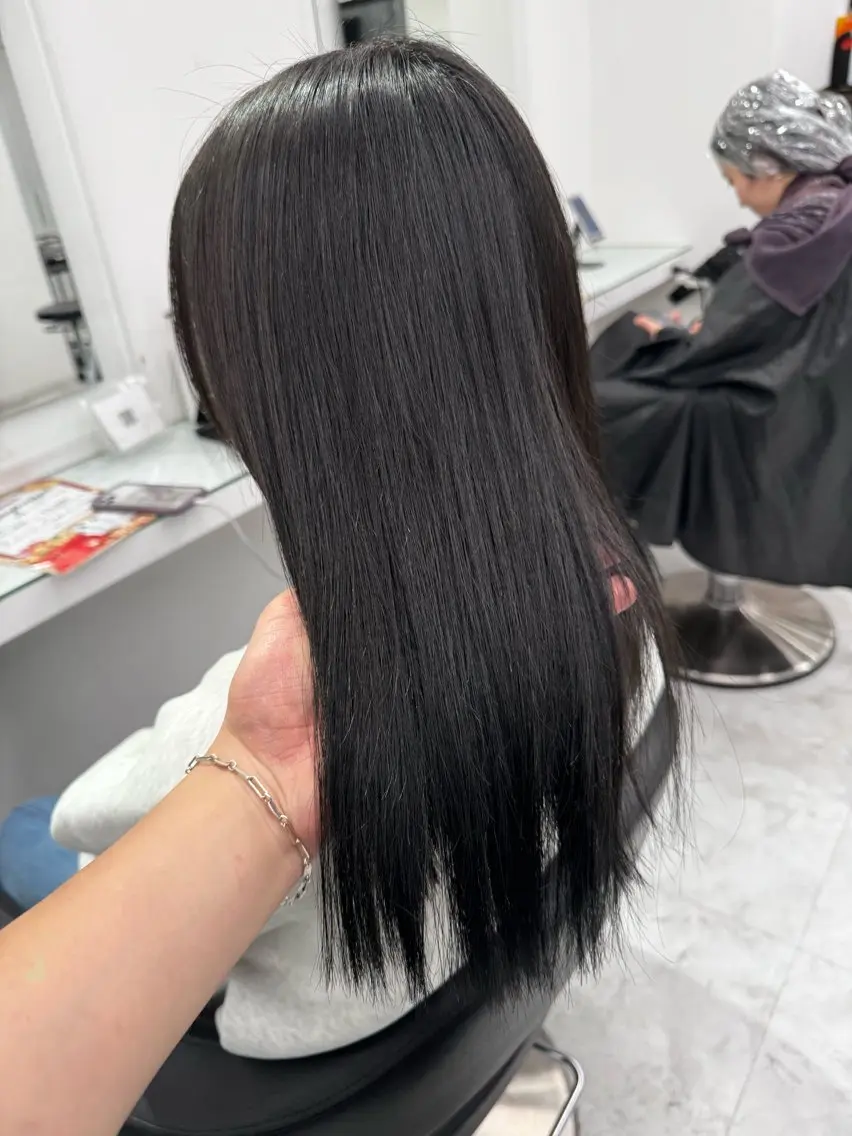 カラー 透け上品ハイトーン 職人ゆうと🤍のヘアスタイル