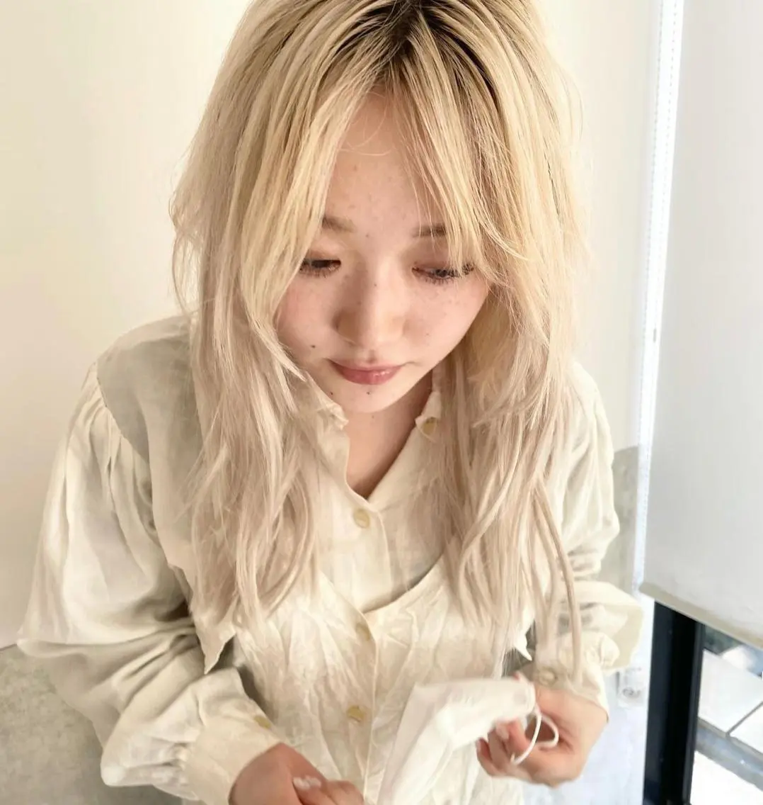 ロング カラー 🫧ハイトーン✨格安 より質💐マンツーマのヘアスタイル