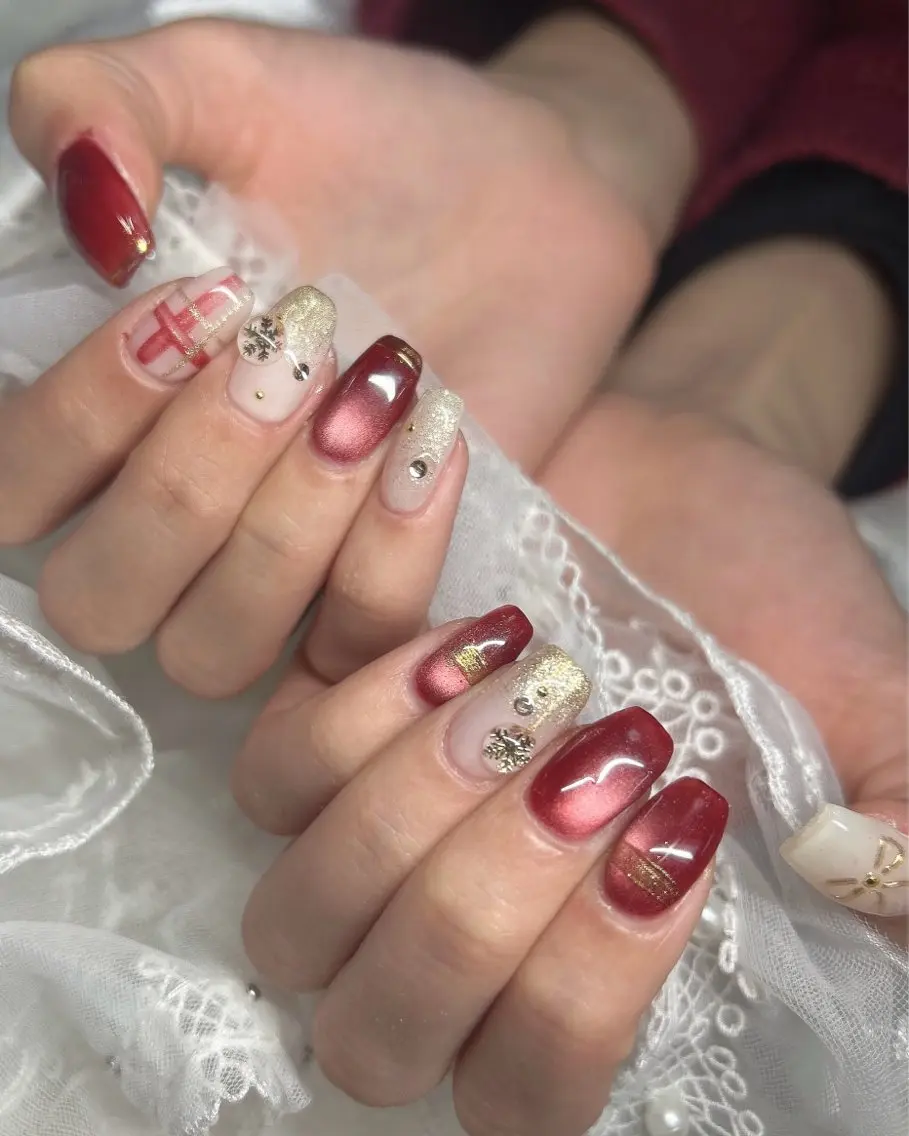 ネイル マグネットネイル 冬ネイル ハンドネイル Best Nail Yu🎀🫧のネイルデザイン