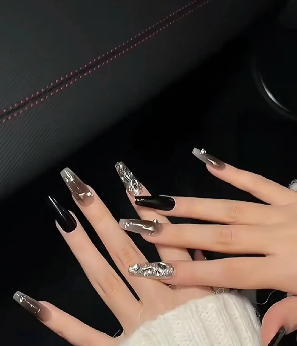 ネイル Theone栄店 田口のネイルデザイン
