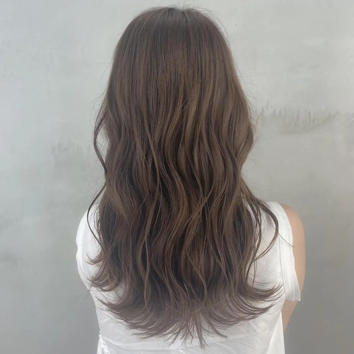ロング カラー ベージュカラー 韓国風ヘア ヘアカラー トリートメント 🌟🍒ハイトーン 韓国ヘア/ユウミのヘアスタイル
