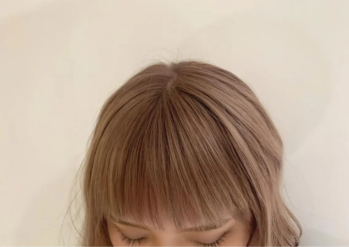 セミロング カラー ブロンド ✨艶ブリーチカラー ✨四ノ宮裕己のヘアスタイル