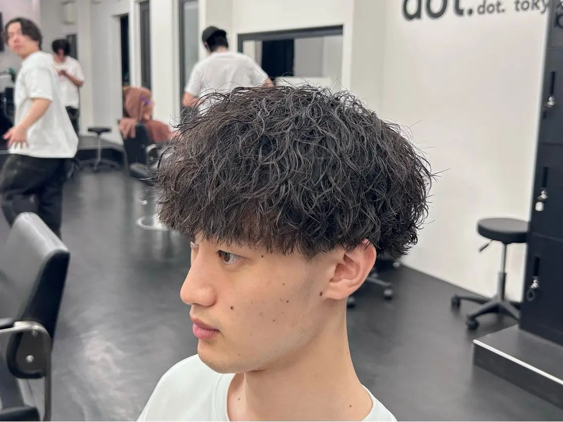 パーマ メンズ メンズ超特化🔥 曲がる縮毛矯正🔥のヘアスタイル