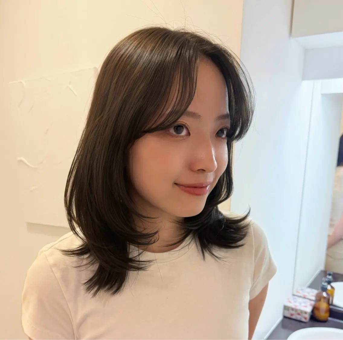 ミディアム カラー mellow NANAのヘアスタイル