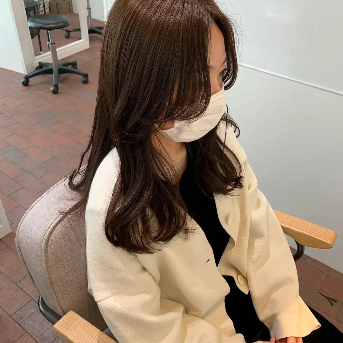 ミディアム カラー カット ヘアカラー トリートメント 片岡 由依のヘアスタイル