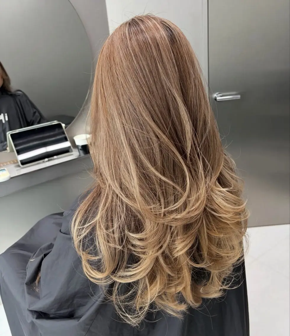ロング レイヤーカット トリートメント ヘアカラー トリートメント Kotomi 🇺🇸💋のヘアスタイル