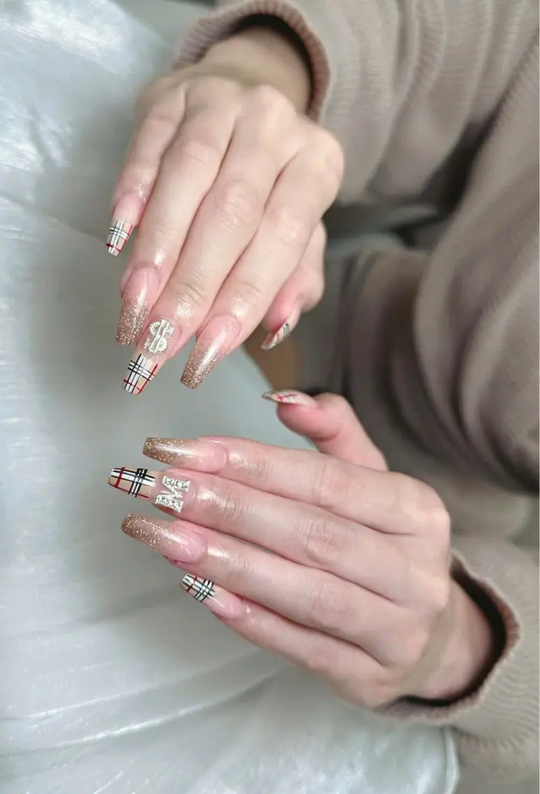 ネイル アートネイル ジェルネイル 韓国ネイル ロングネイル 持ち込み ハンドネイル ハンドケア Nova Nail Nippon 店のネイルデザイン